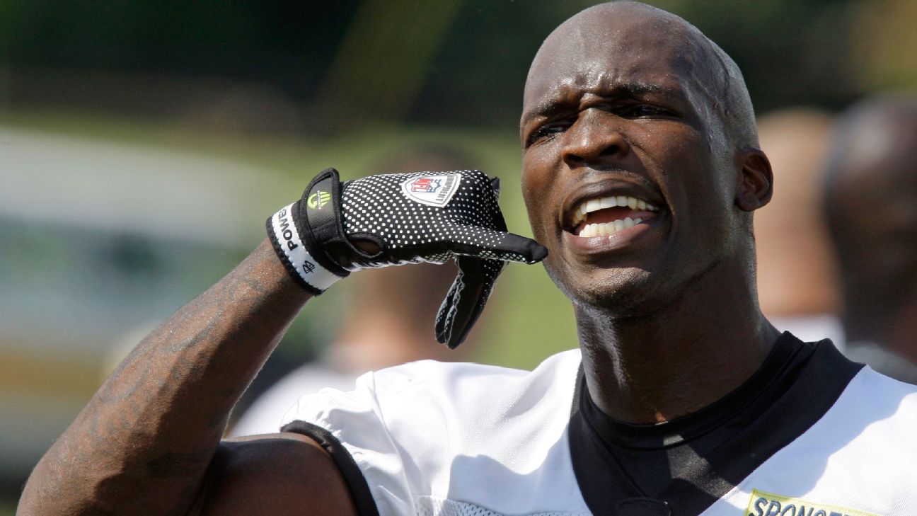 Chad Johnson, 'Pacman' Jones steal the show at Bengals training camp