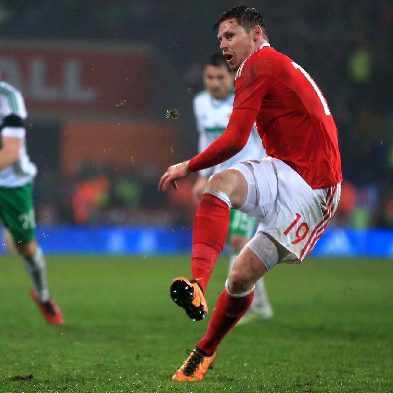 Wales 0 Republic of Ireland 1: James McClean steals the show in Cardiff to  break Welsh hearts and take a step closer to Russia, London Evening  Standard