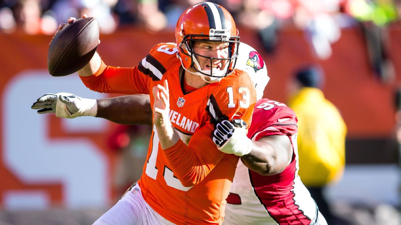 Josh McCown Favorite to Open Camp as Cleveland Browns Starting QB