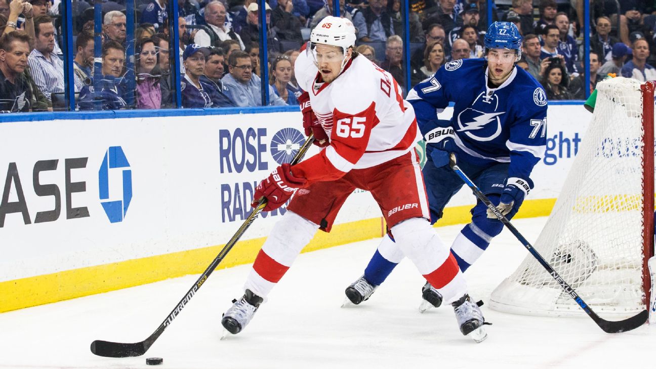 Red Wings unraveled when Luke Glendening left as Tyler Johnson's line took  over game for Lightning 