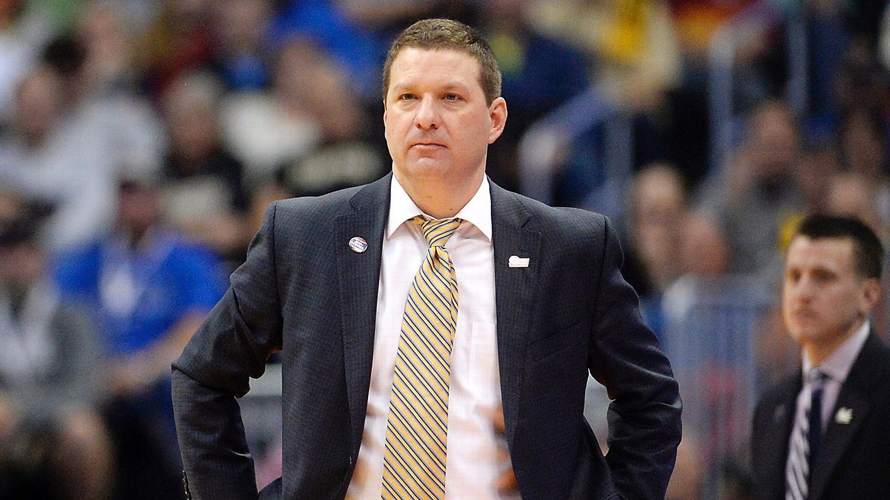 Chris Beard wants his Rebels to show discipline and