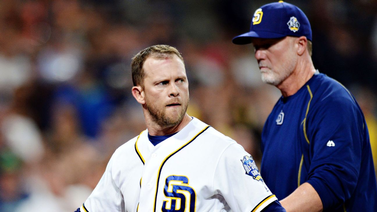 Mark McGwire cites sons' HS baseball as reason for leaving Padres