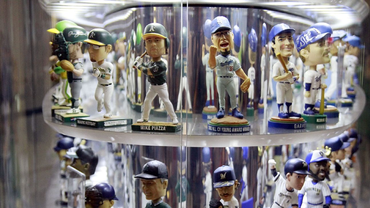 From Hall of Famers to Hello Kitty, ranking each MLB team's bobblehead -  ESPN - SweetSpot- ESPN