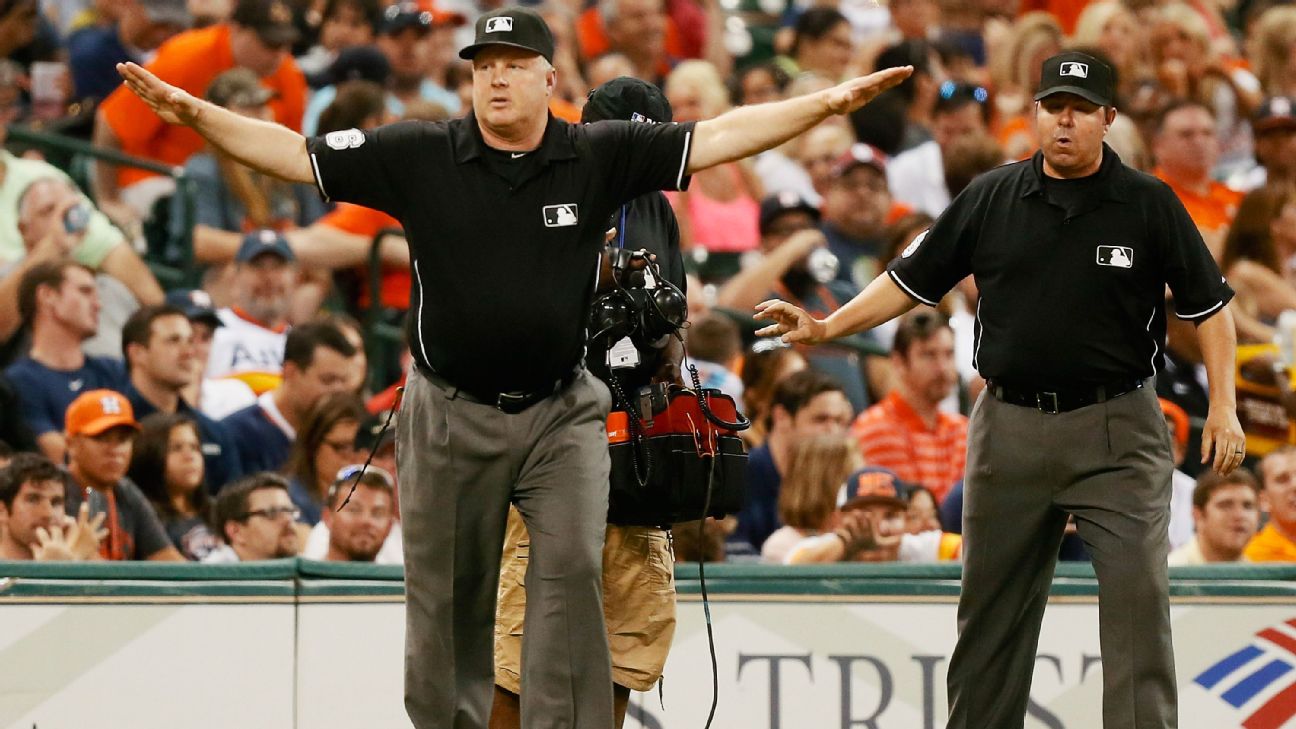 The Road to the MLB: Umpire Mark Carlson