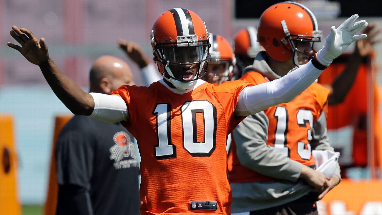 Robert Griffin III making huge strides says Cleveland Browns Hue Jackson 