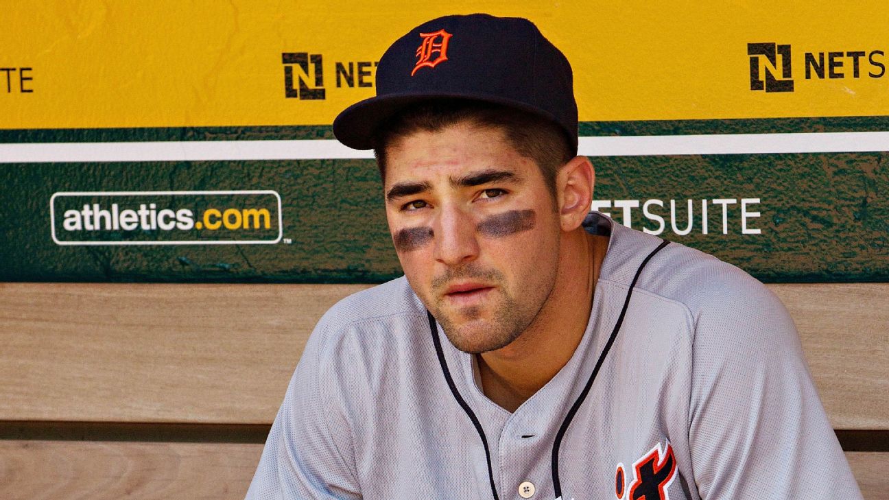 Tigers' Nick Castellanos out at least a month with broken left hand