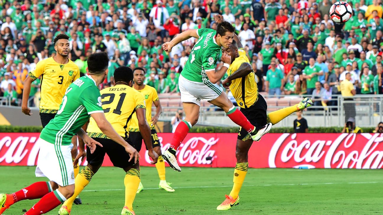 PRESS CONFERENCE: LA Galaxy introduce Javier Chicharito Hernandez