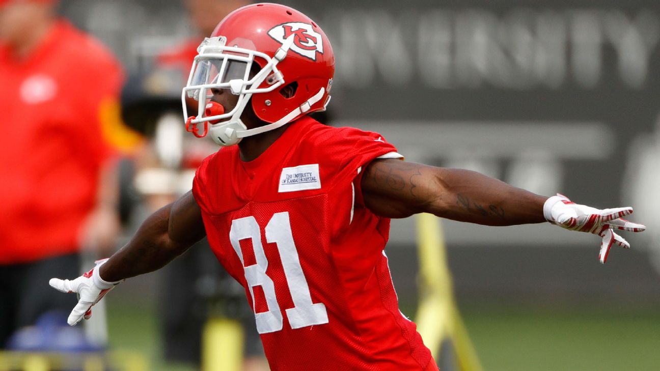 Kansas City Chiefs' Tyreek Hill is working to outrun past