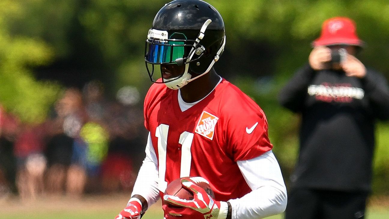 Detroit Lions still wary of Devin Hester after all these years