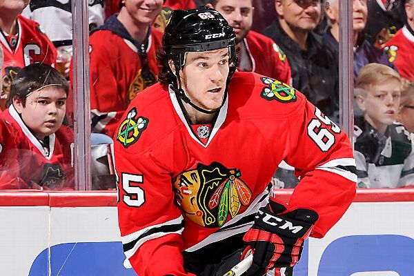 Chicago Blackhawks' Andrew Shaw in concussion protocol again - ABC7 Chicago