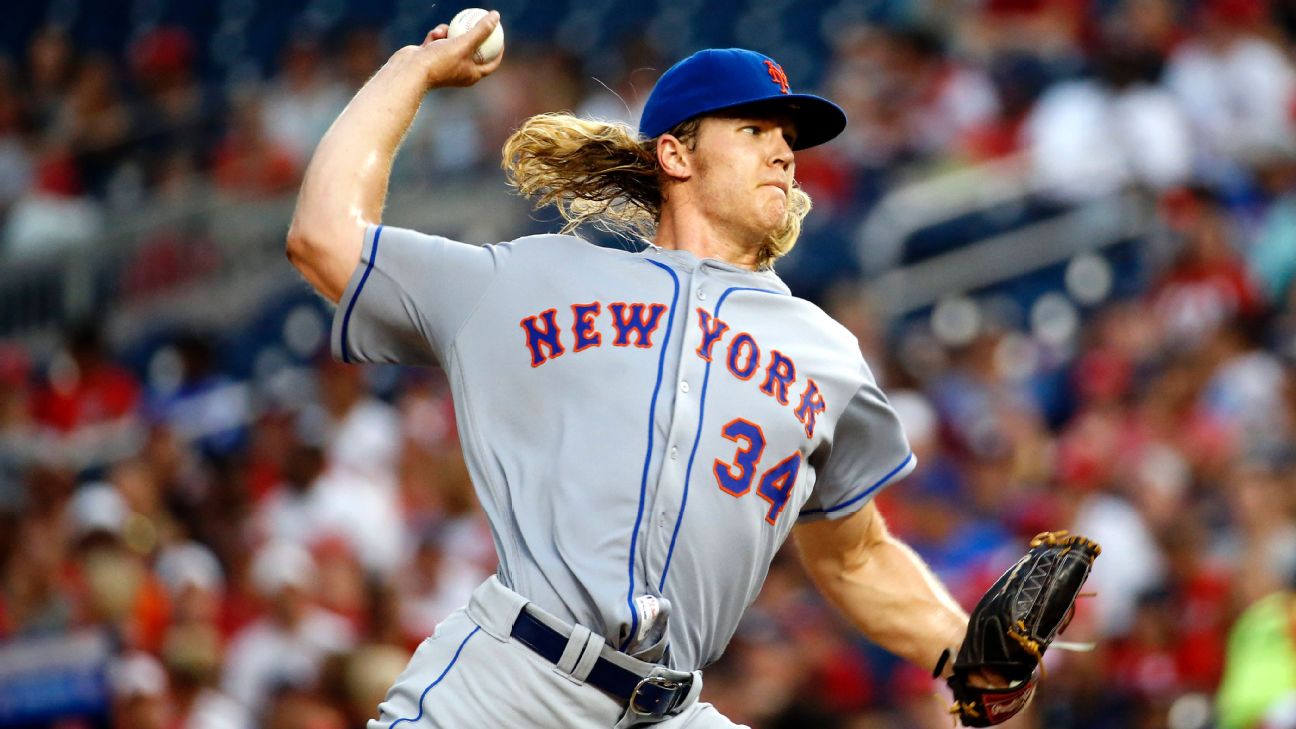 New York Mets NOAH SYNDERGAARD pitches to LA Dodgers Chase Utley