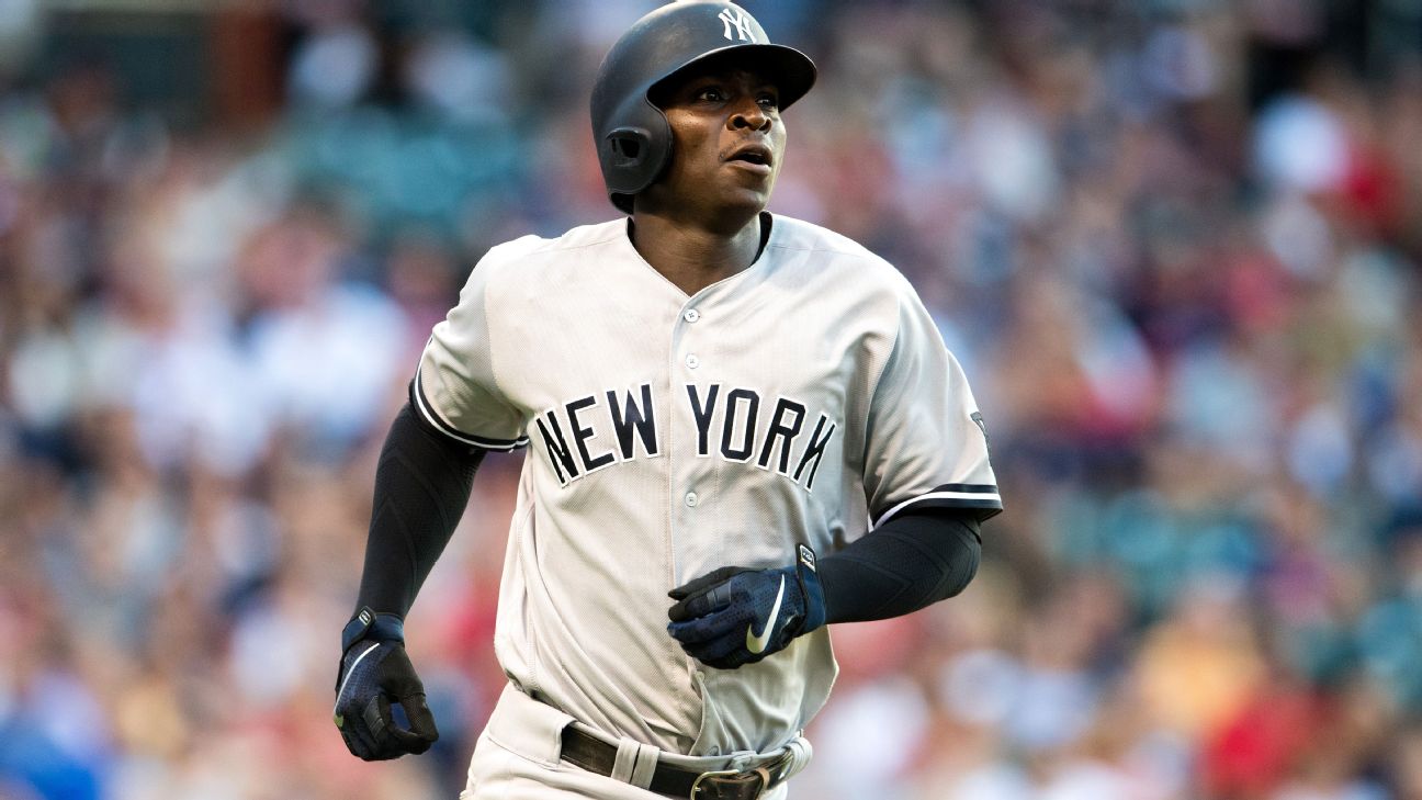 Report: Didi Gregorius diagnosed with shoulder strain, will miss Opening  Day, Bronx Pinstripes