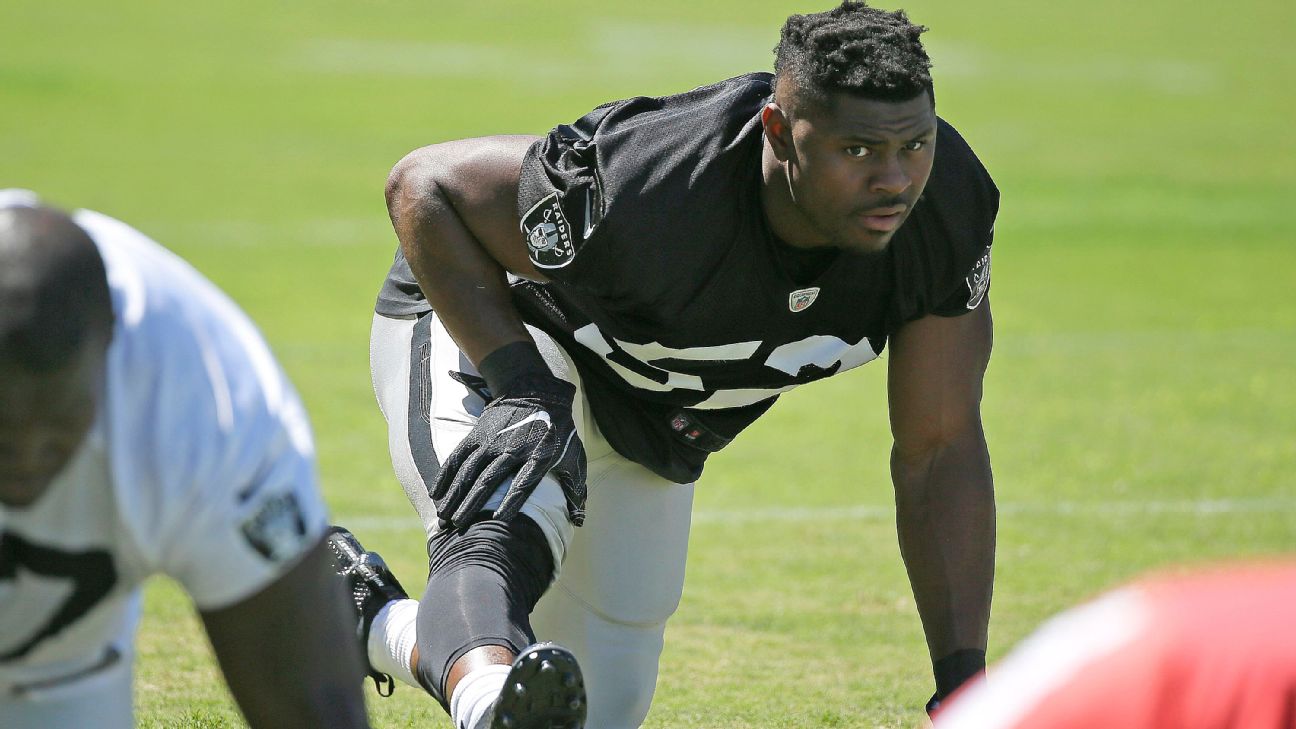 Raiders' Derek Carr, Khalil Mack among leaders in jersey sales