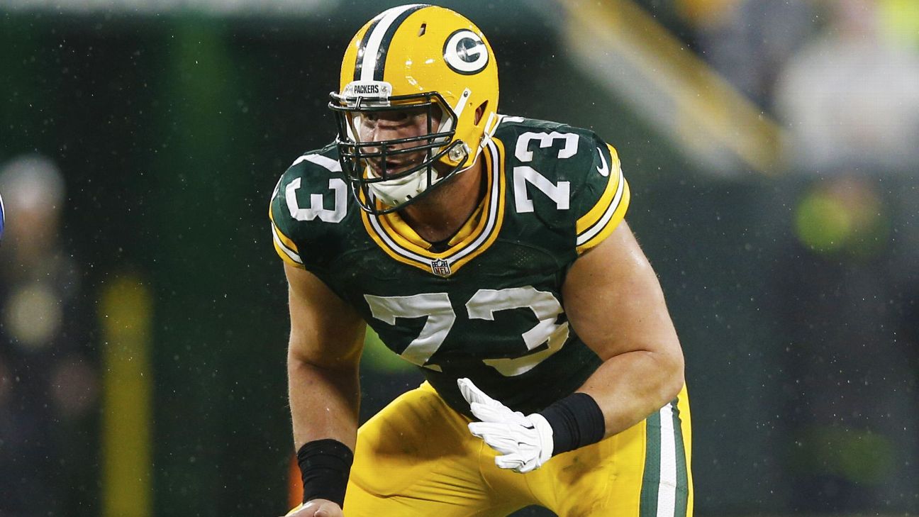 JC Tretter started 7 games at center - Green Bay Packers