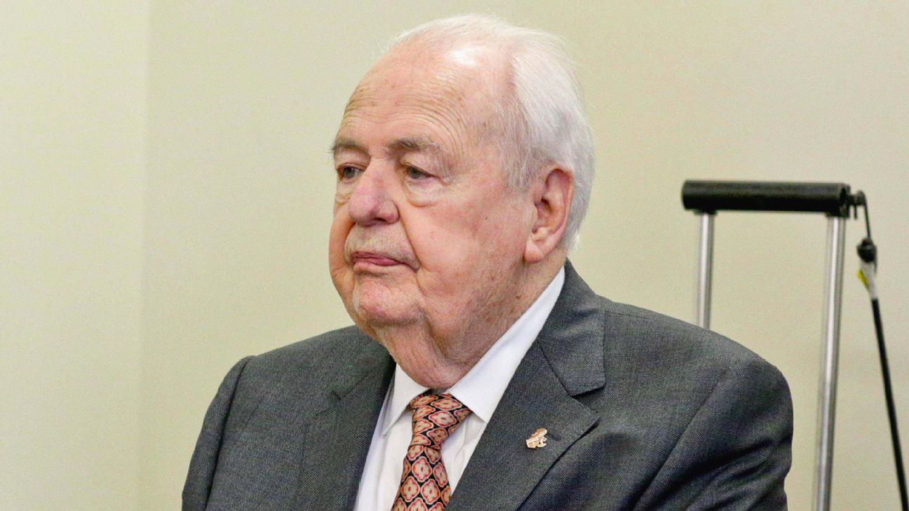 Tom Benson and His Family Are Locked in Inheritance Dispute Over Saints and  Pelicans - The New York Times