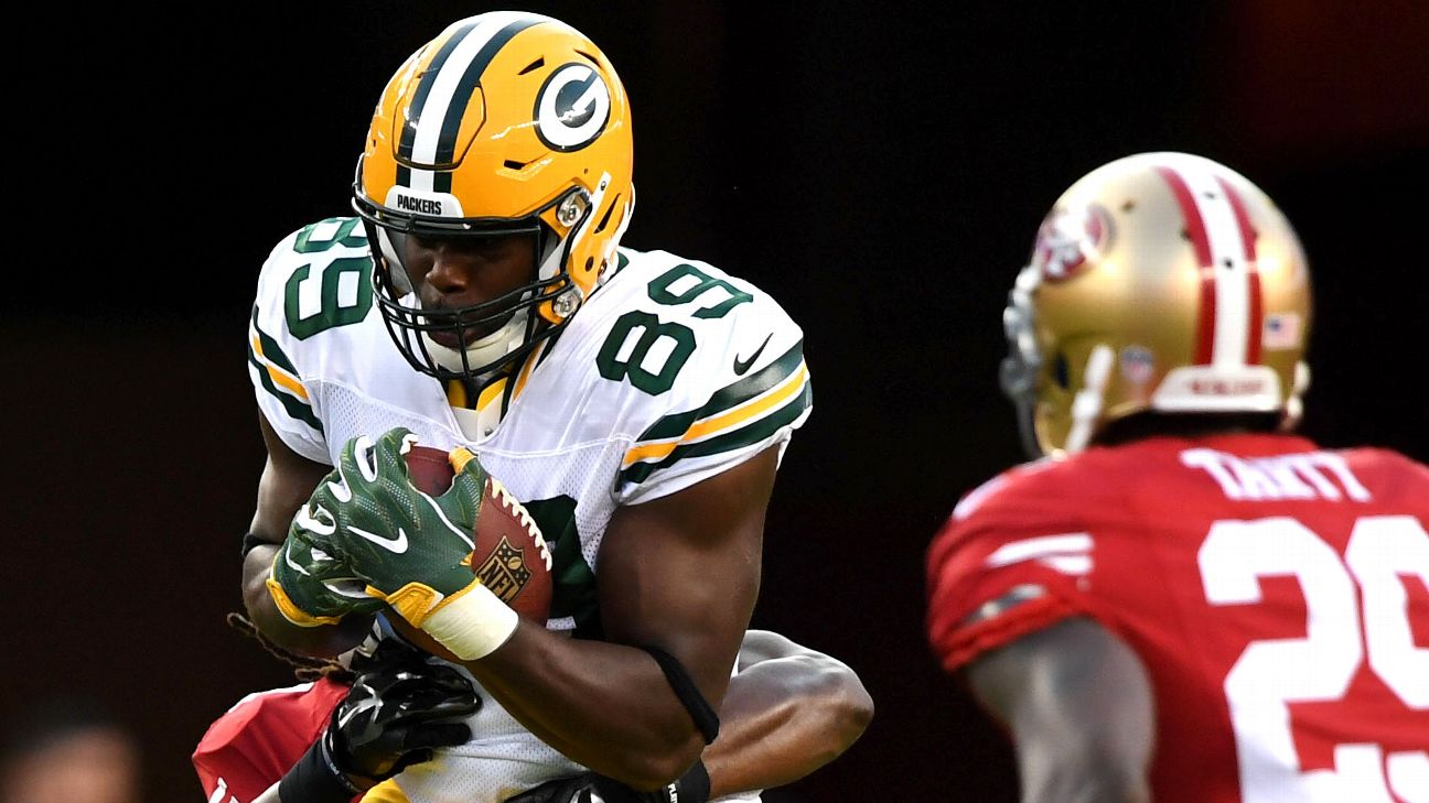 Green Bay Packers' Jared Cook shares photo of a chicken head in his Buffalo  Wild Wings order