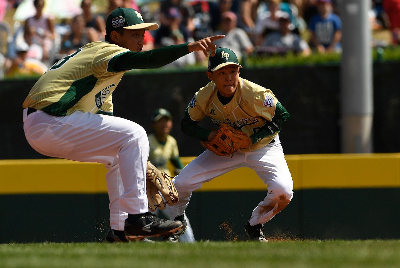 infield-general-photo-gallery-highlights-of-the-2016-little-league