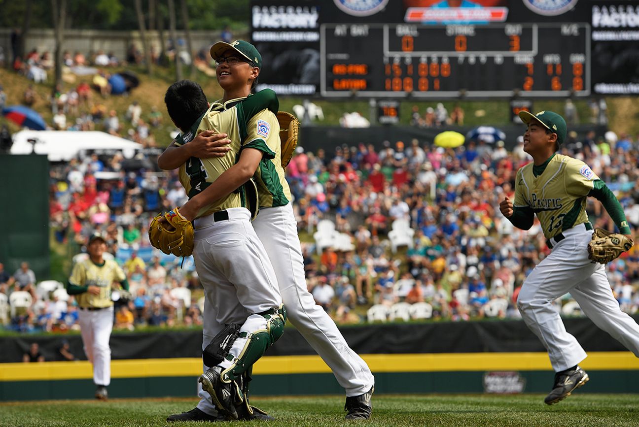 Embracing victory Photo Gallery Highlights of the 2016 Little League