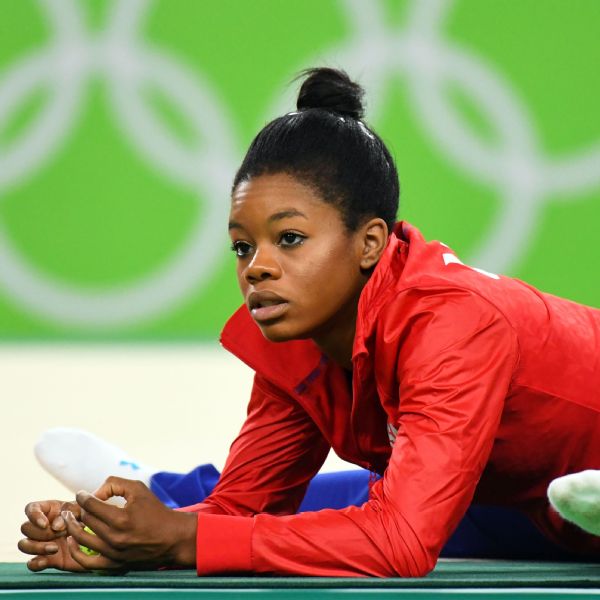 Gymnast Douglas competes for 1st time since '16