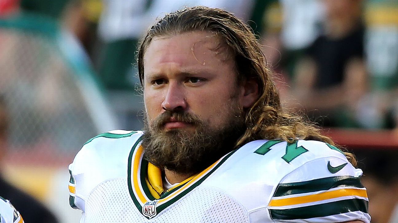 Packers release Pro Bowl guard Josh Sitton