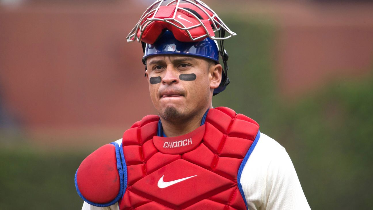 Philadelphia Phillies trade longtime catcher Carlos Ruiz to Dodgers, MLB