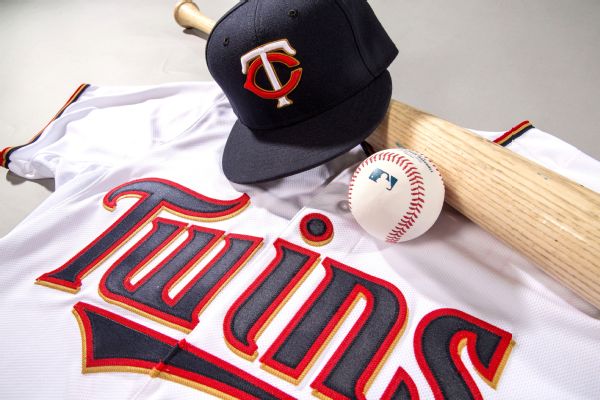 Twins' lucky sausage goes international, road trips to Toronto