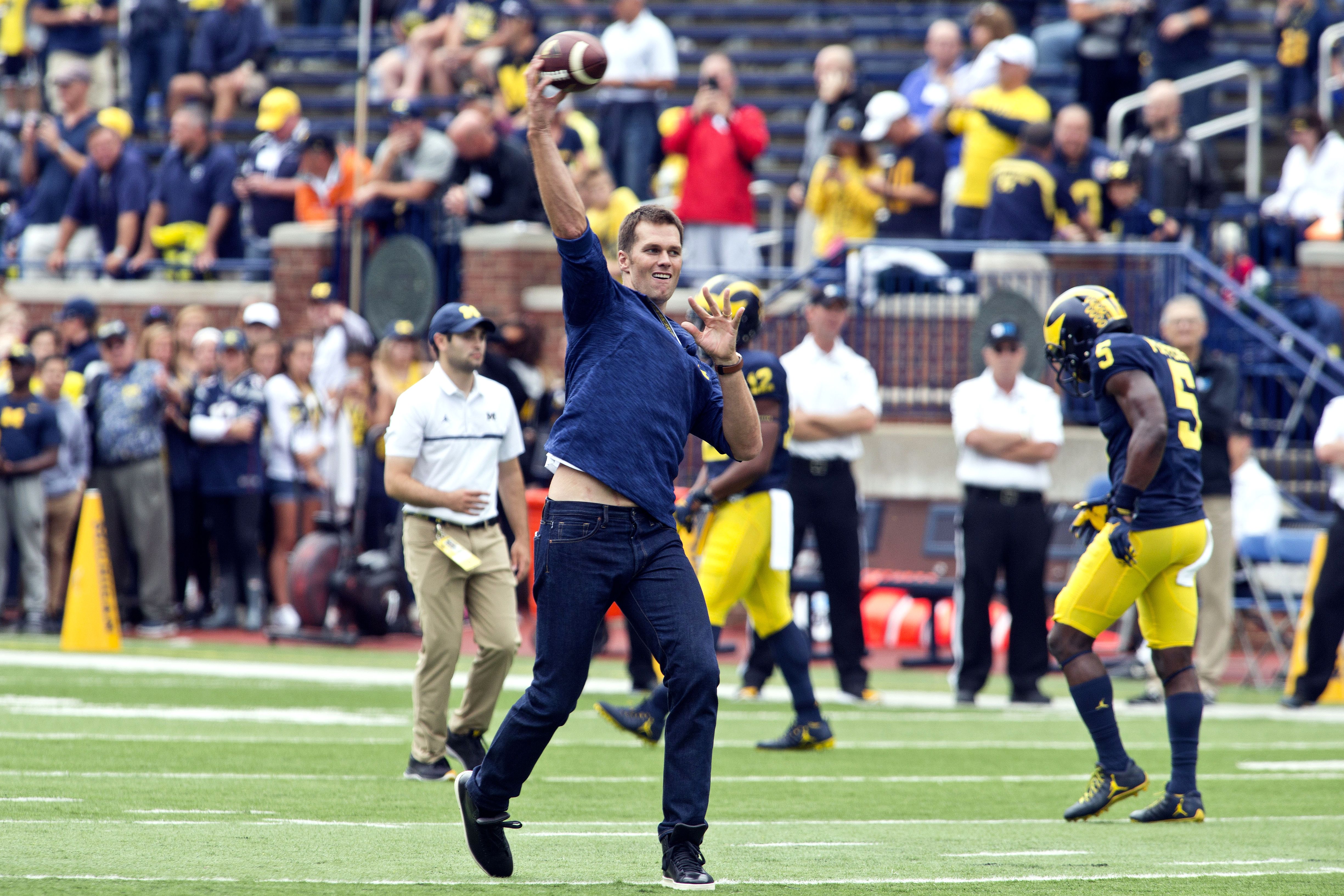 Photos: Tom Brady's triumphant return to Michigan - ESPN