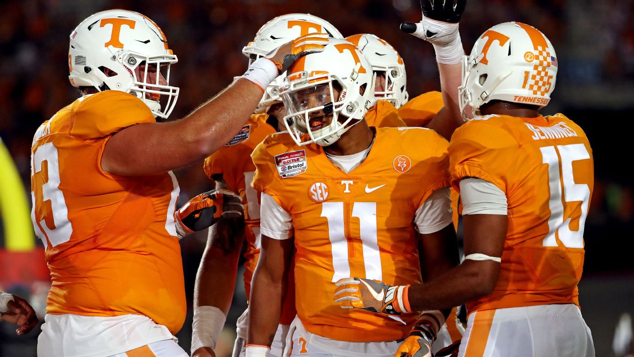 Volunteers QB Joshua Dobbs impressing on the field, in classroom 