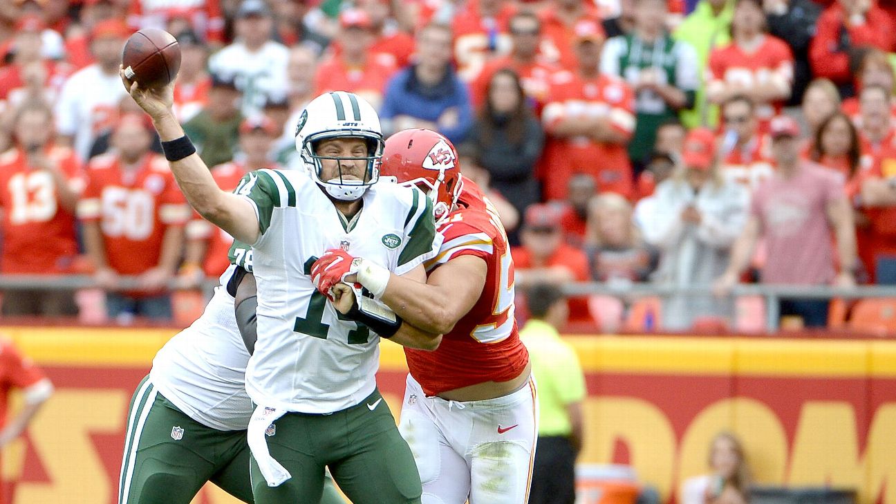 NFL notes: Ryan Fitzpatrick's 6 picks part of Jets' miserable day