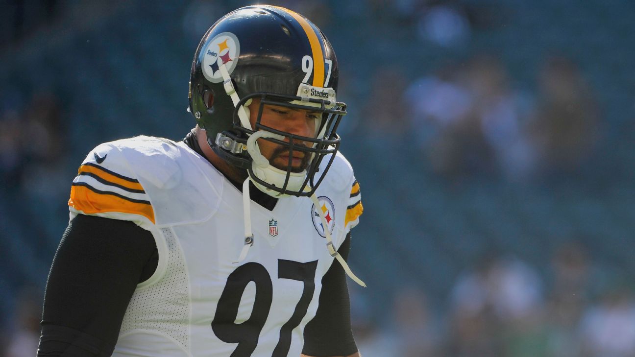 Pittsburgh Steelers captains warns defense to not point fingers