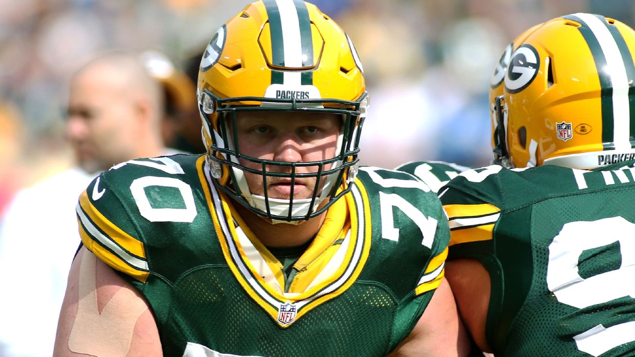 Green Bay Packers: The time has come to reward T.J. Lang