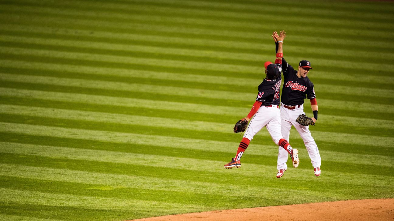 Rajai Davis almost a hero for Indians: 'That should have been us