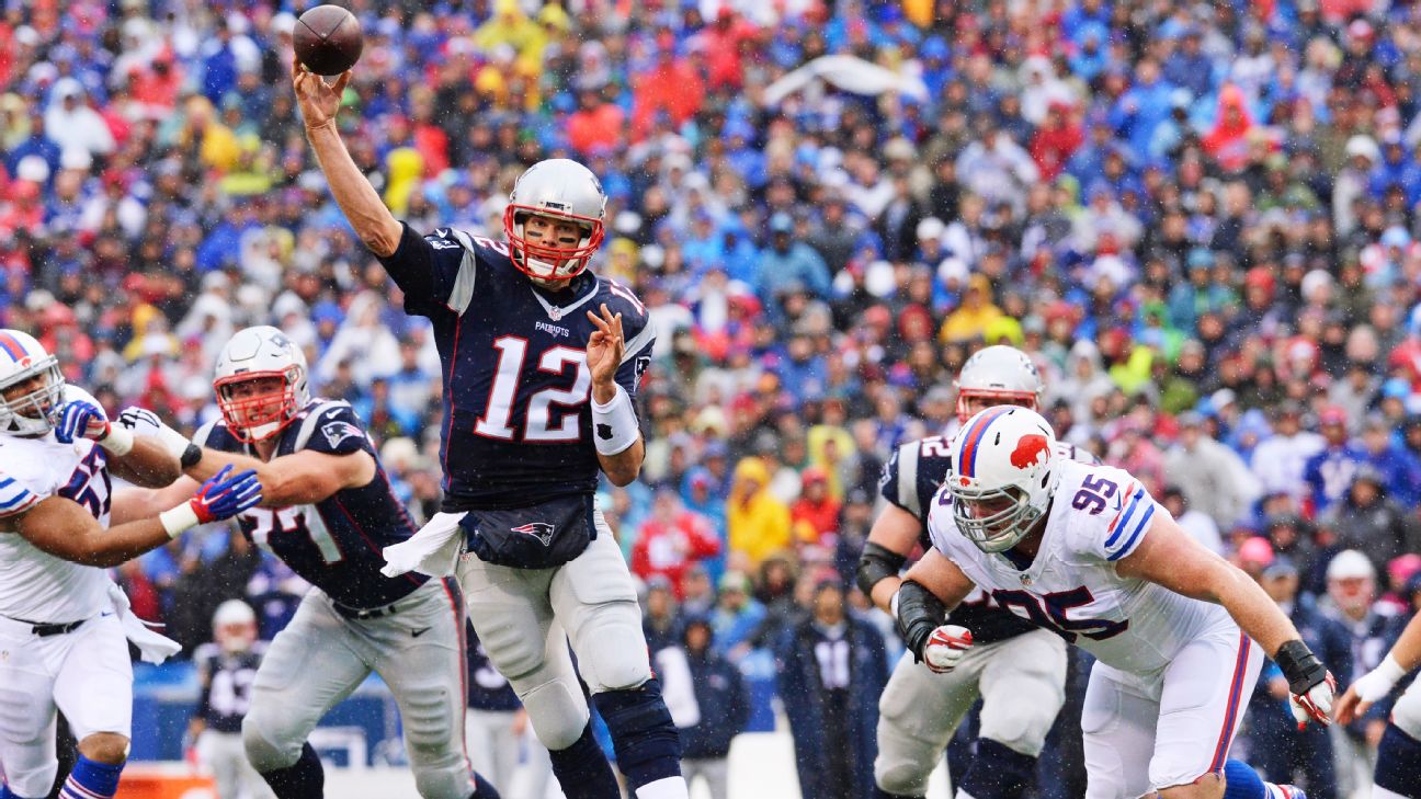 Tom Brady Says He Was 'Rusty' in First Game Back From Suspension