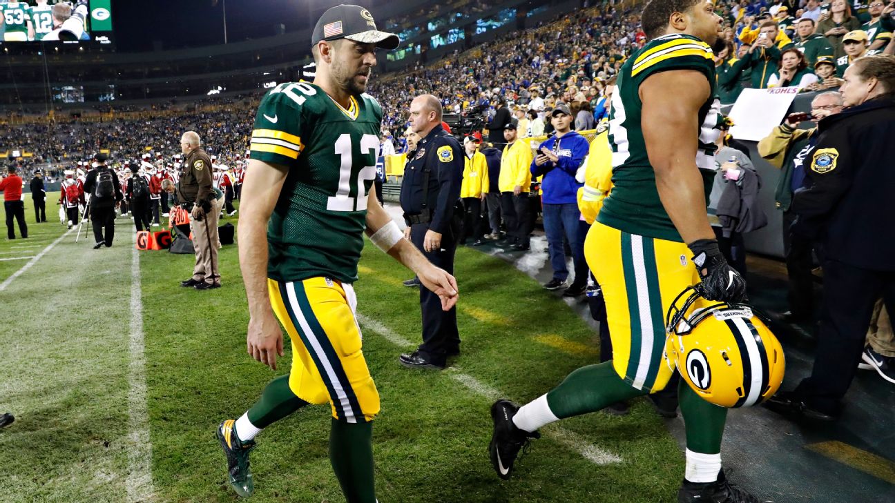 Rodgers tosses 2 TDs, Packers beat Eagles 27-13