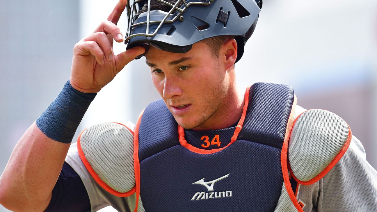 Long-term relationship with White Sox sounds good to James McCann