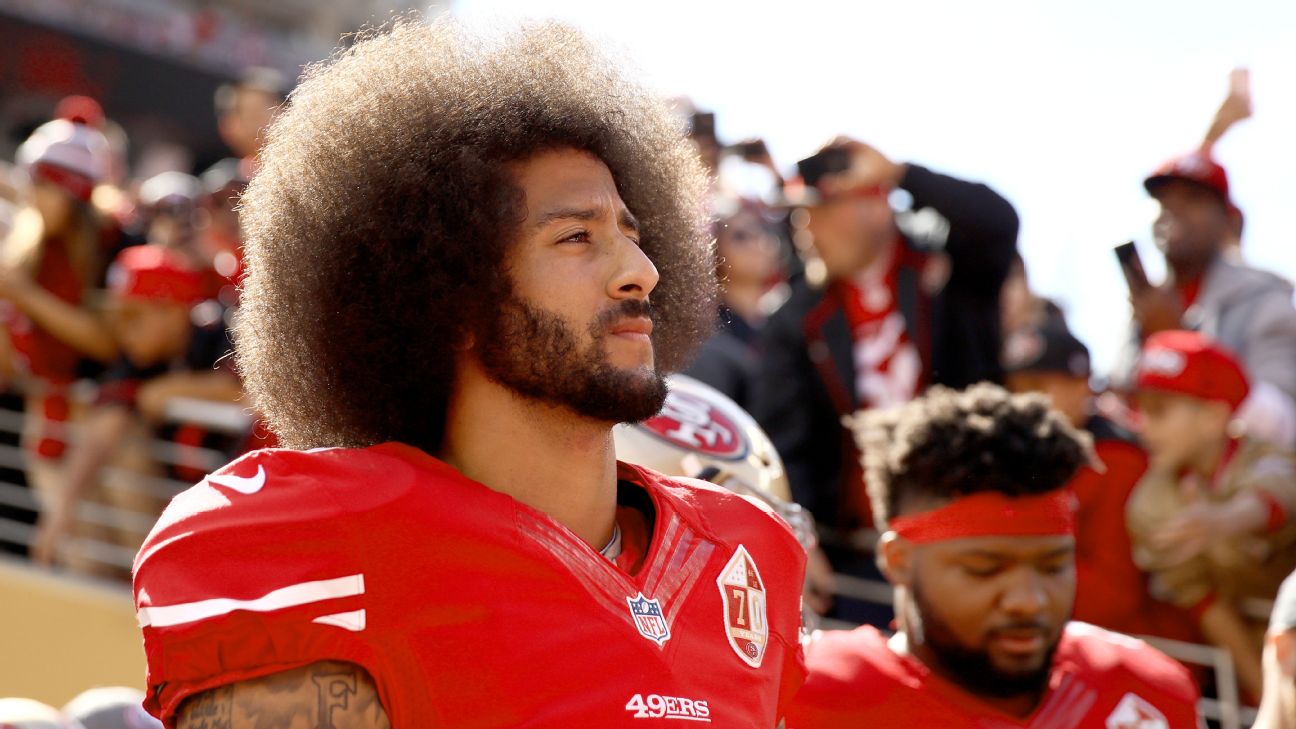 San Francisco 49ers Apologize For Omitting Colin Kaepernick From