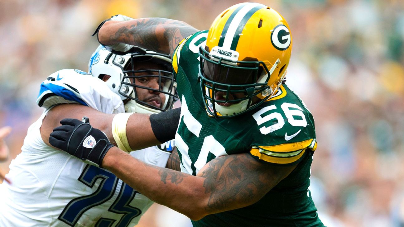 Julius Peppers finds new home with Packers