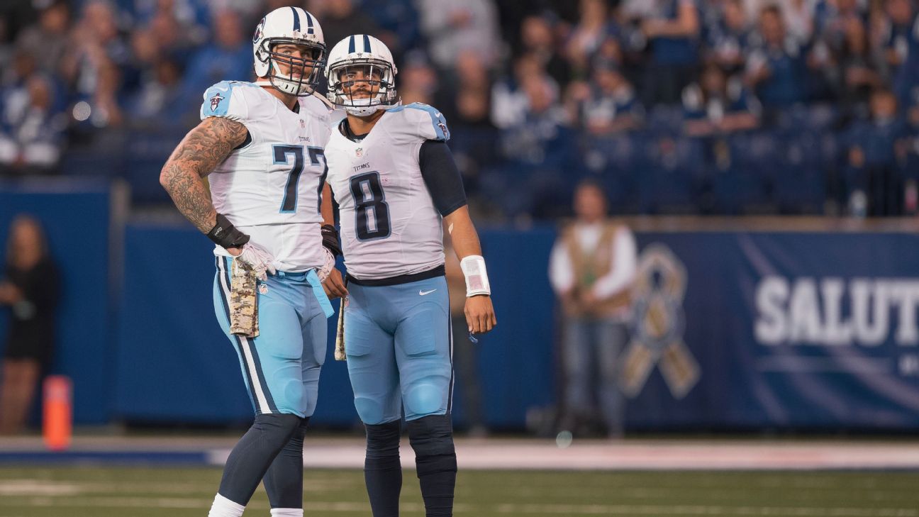 Tennessee Titans Home Game Jersey - Taylor Lewan