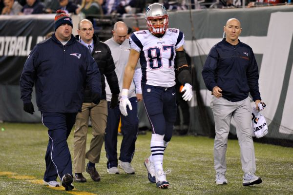 Report: Patriots TE Rob Gronkowski to Undergo Back Surgery - East