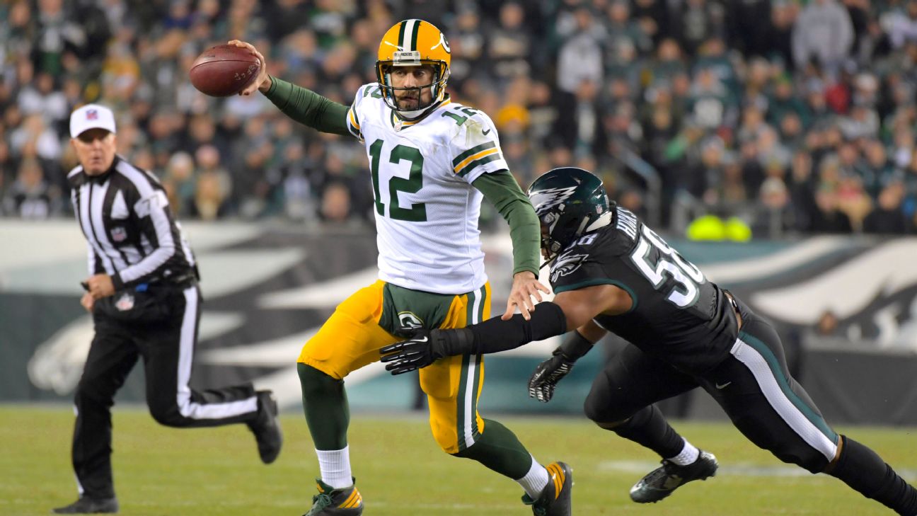 Packers again start slowly, lose to the Titans and fall to 4-7