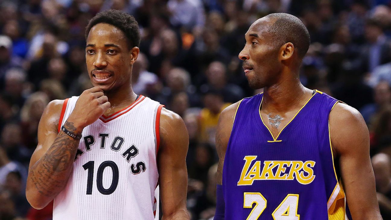 DeMar DeRozan Switched Out Classic Sneakers During NBA Game