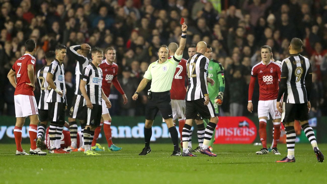 Newcastle's Shelvey Paul Dummett in red card