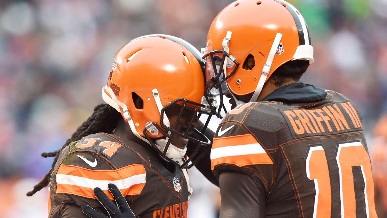 Yes, Cleveland, there is a Santa Claus! Browns BEAT Chargers for first win  of season