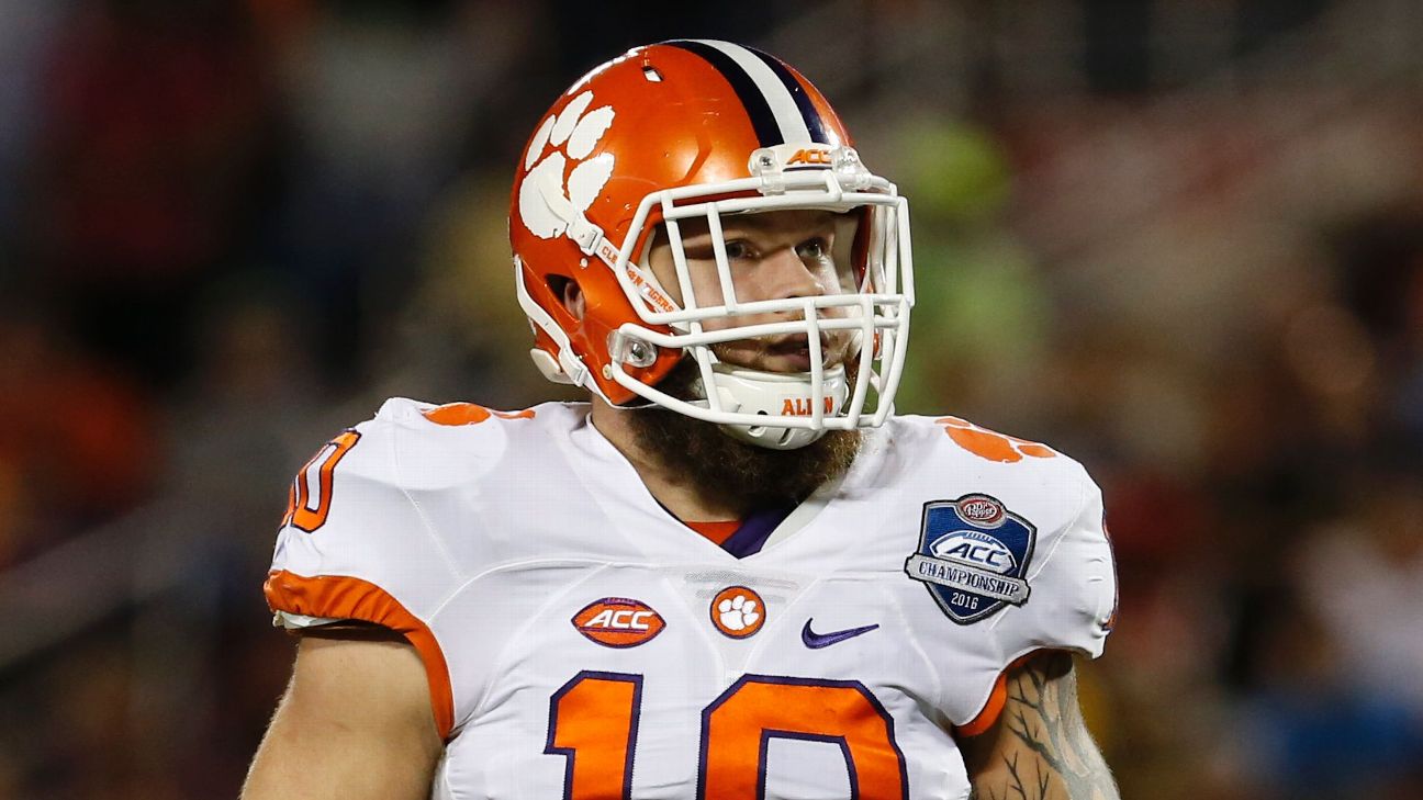 Clemson DE Wilkins has apologized for groping Buckeye player