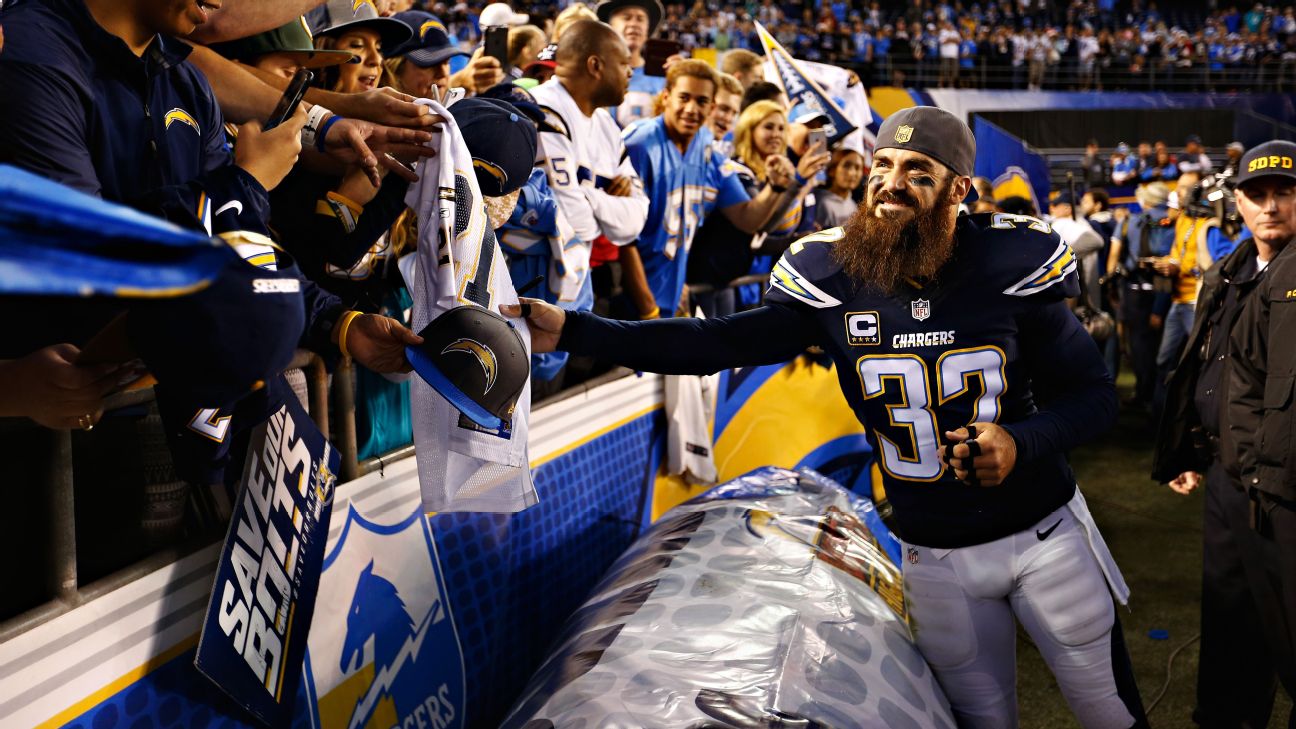 Chargers aren't waiting for safety Eric Weddle to return