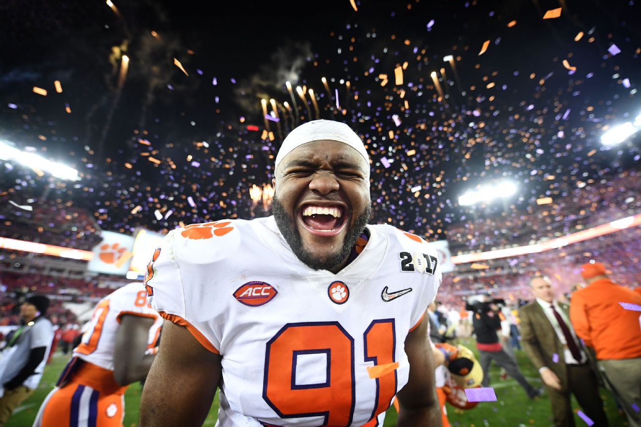 Clemson Tiger Football  1981 2016 2018 National Champions