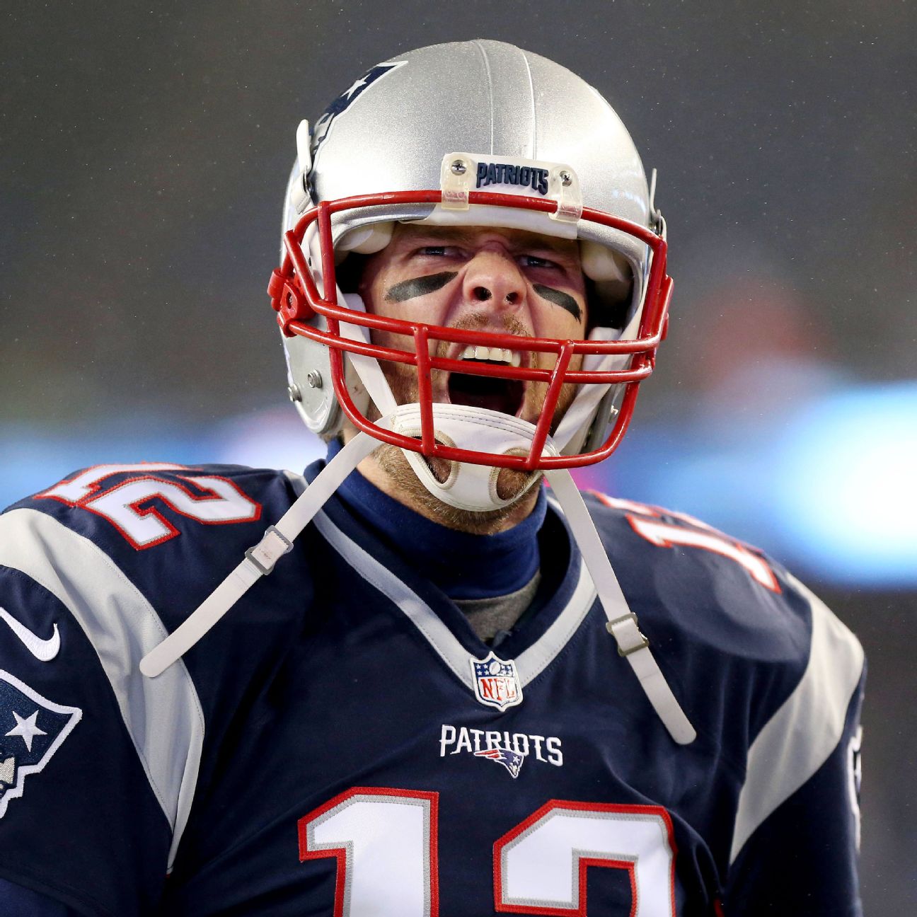 Brady leads Patriots to 36-17 win over Steelers to clinch Super