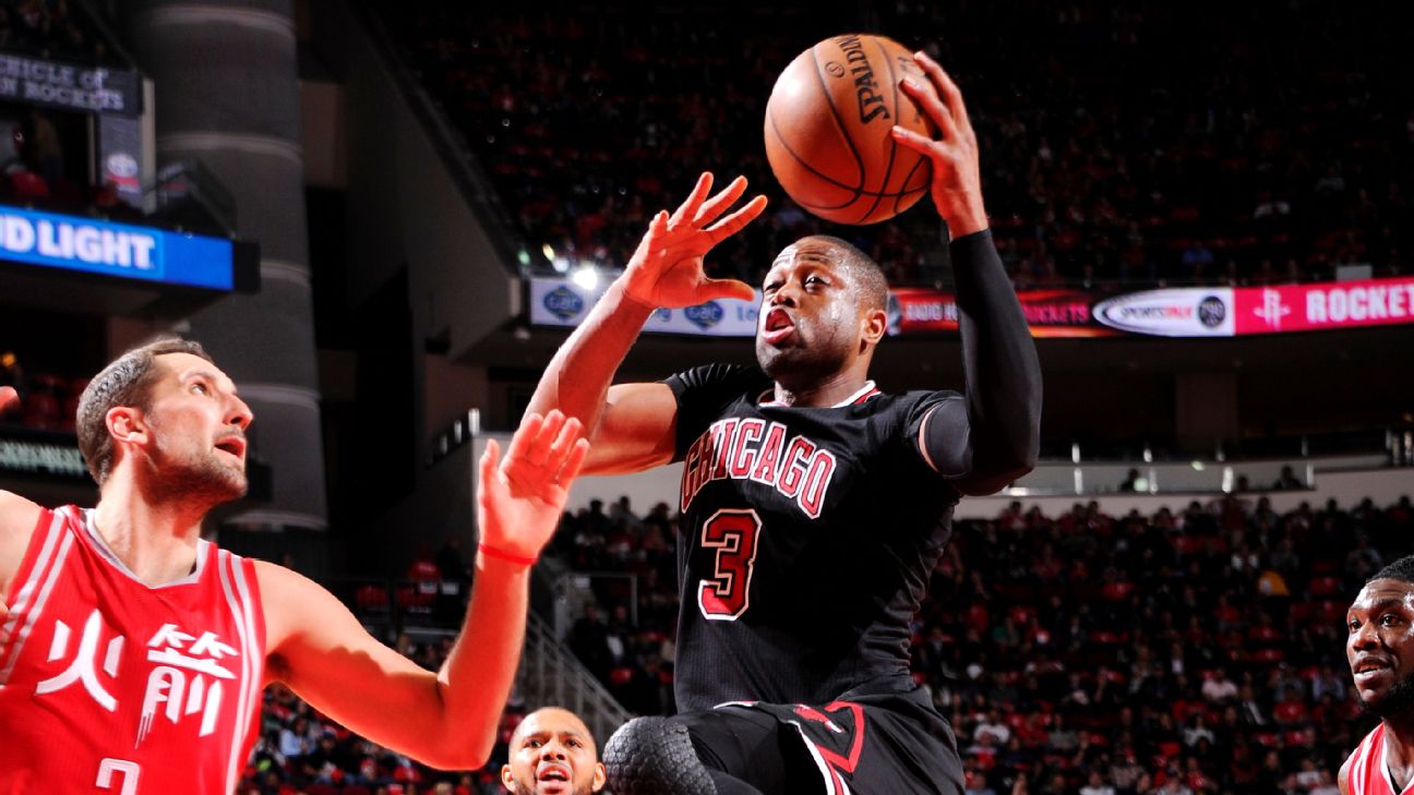 Dwyane Wade Injury: Updates on Bulls Star's Wrists and Return, News,  Scores, Highlights, Stats, and Rumors