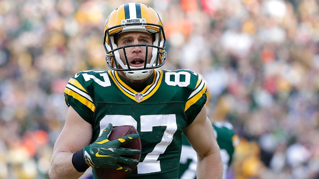 Raiders sign WR Jordy Nelson, release Michael Crabtree