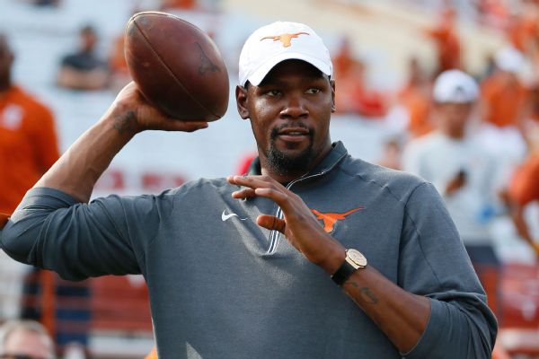 Kevin Durant’s summer visit inspired Longhorns, coach says